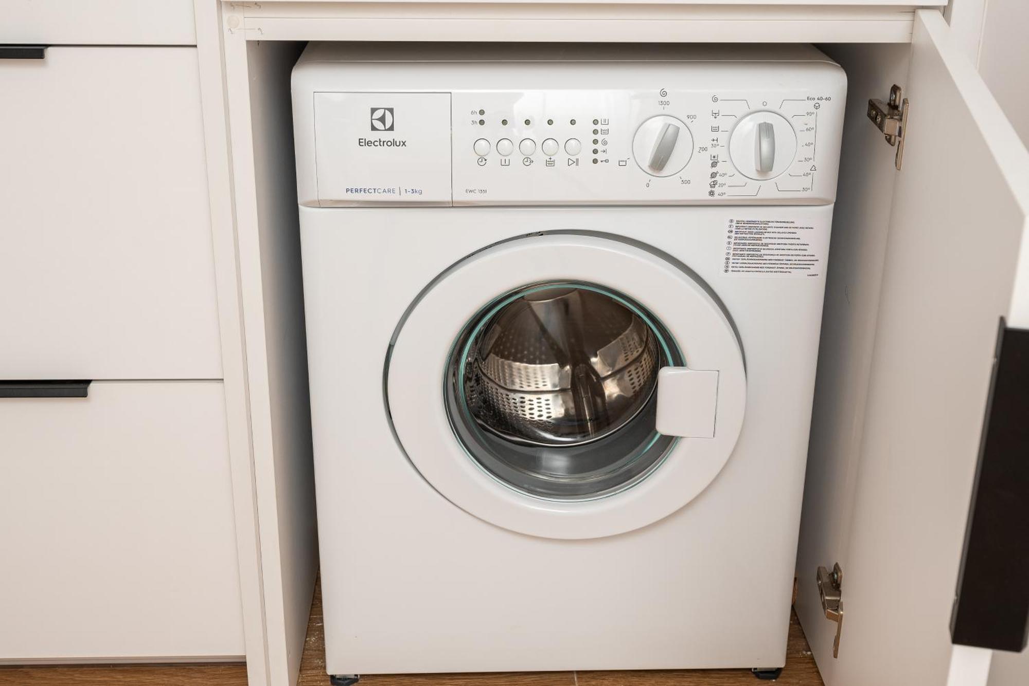 ורשה Krasinski Garden Comfort Apartment מראה חיצוני תמונה