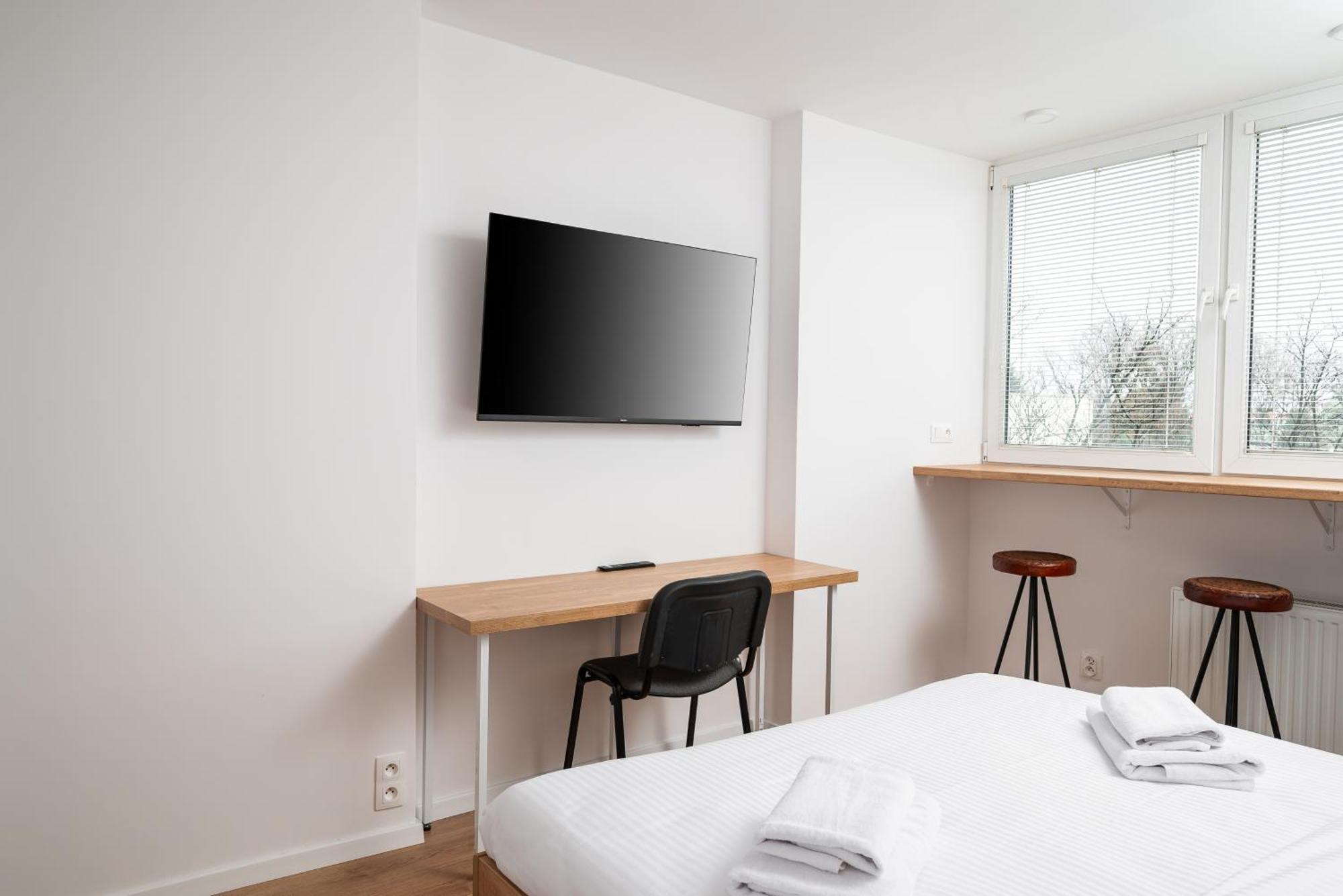 ורשה Krasinski Garden Comfort Apartment מראה חיצוני תמונה